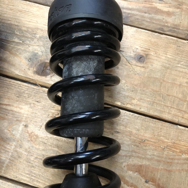 Indian Scout / Scout Sixty rear shocks